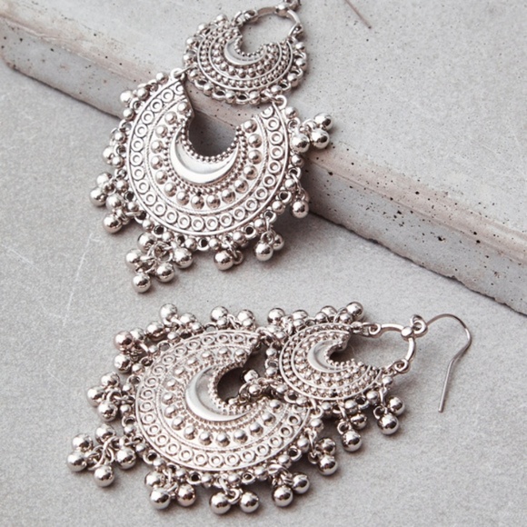 American Eagle Outfitters Jewelry - NWT Boho silver dangle earrings